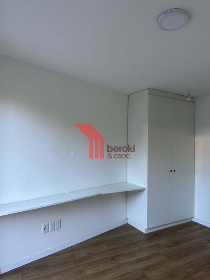 Apartamento ID.144 - Alquiler 1 dormitorio, Patio, Garaje incluido. Tres cruces. 