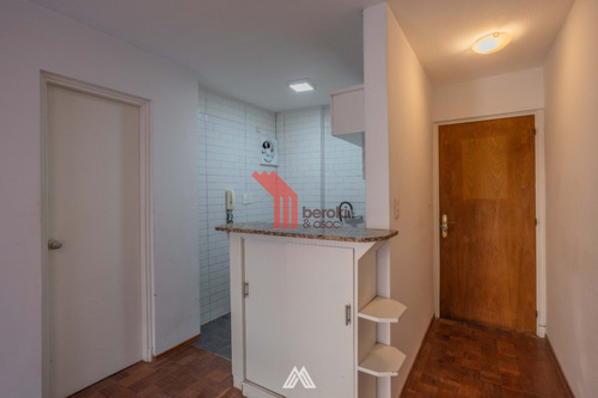 Apartamento ID.9 - Alquiler Apartamento Punta Carretas Con Cochera