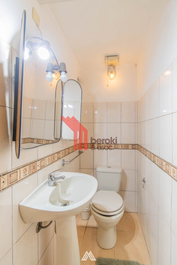 Apartamento ID.219 - Venta apartamento 3 dormitorios en Cordón balcón, patio, parrillero y azotea