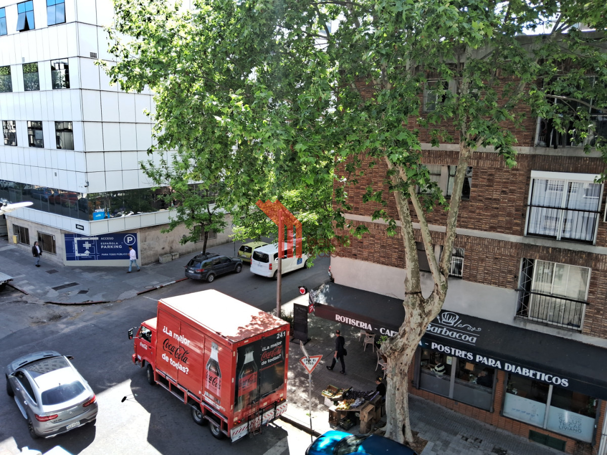 Apartamento ID.30 - Alquiler apartamento 1 dormitorio con balcón