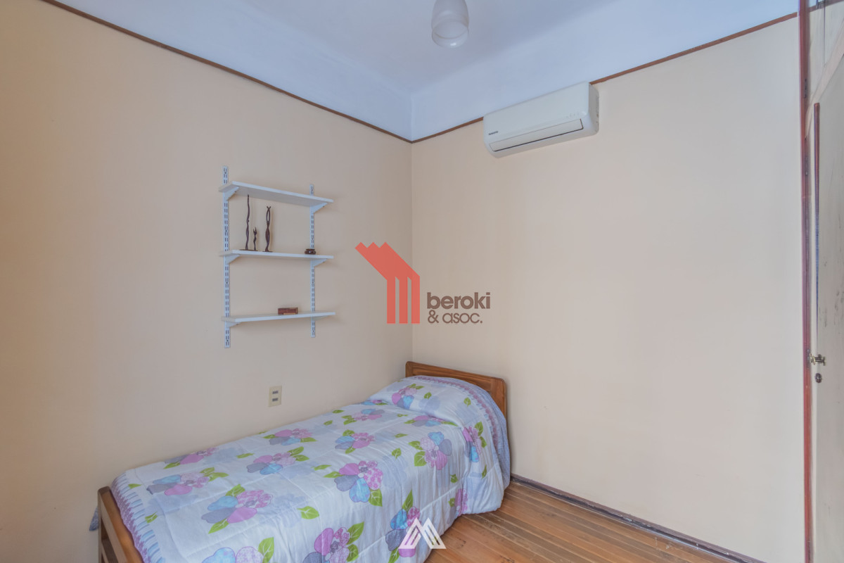 Apartamento ID.219 - Venta apartamento 3 dormitorios en Cordón balcón, patio, parrillero y azotea