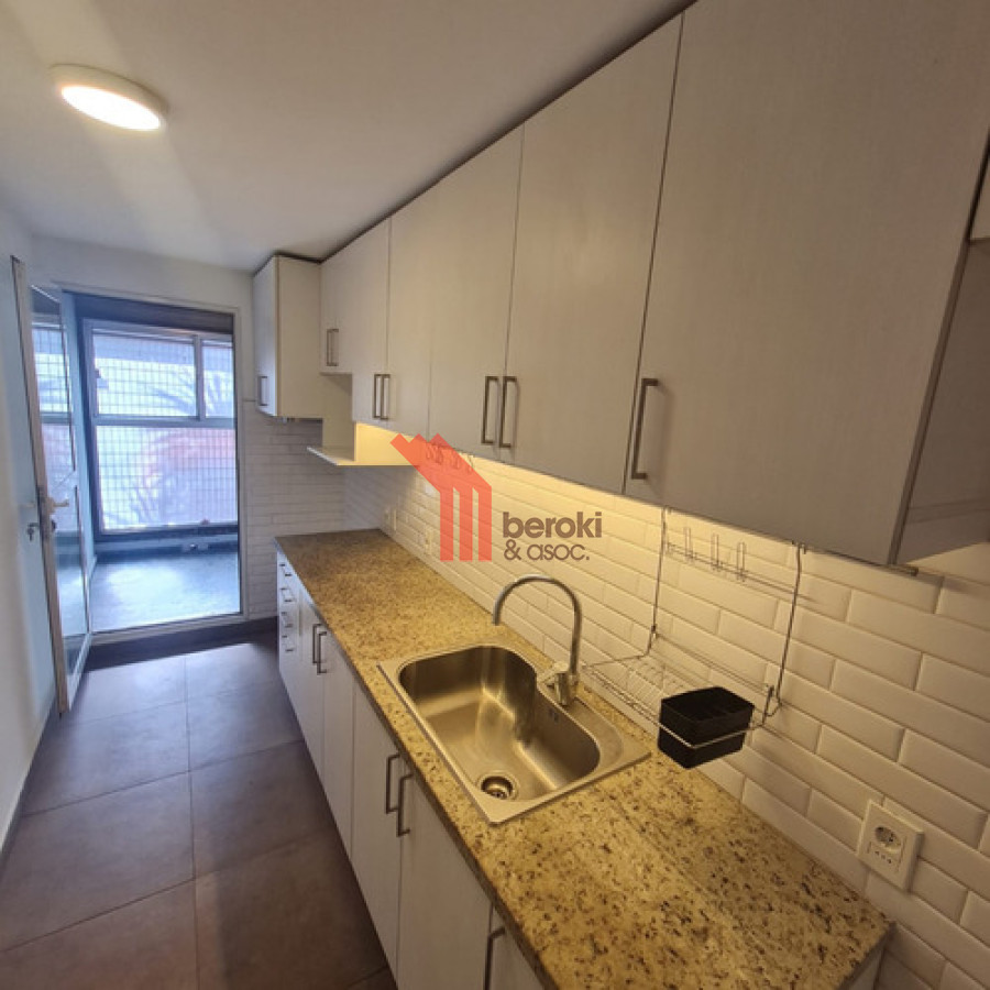Apartamento ID.3 - Apartamento En Alquiler 3 Dormitorios 2 Baños En Pocitos