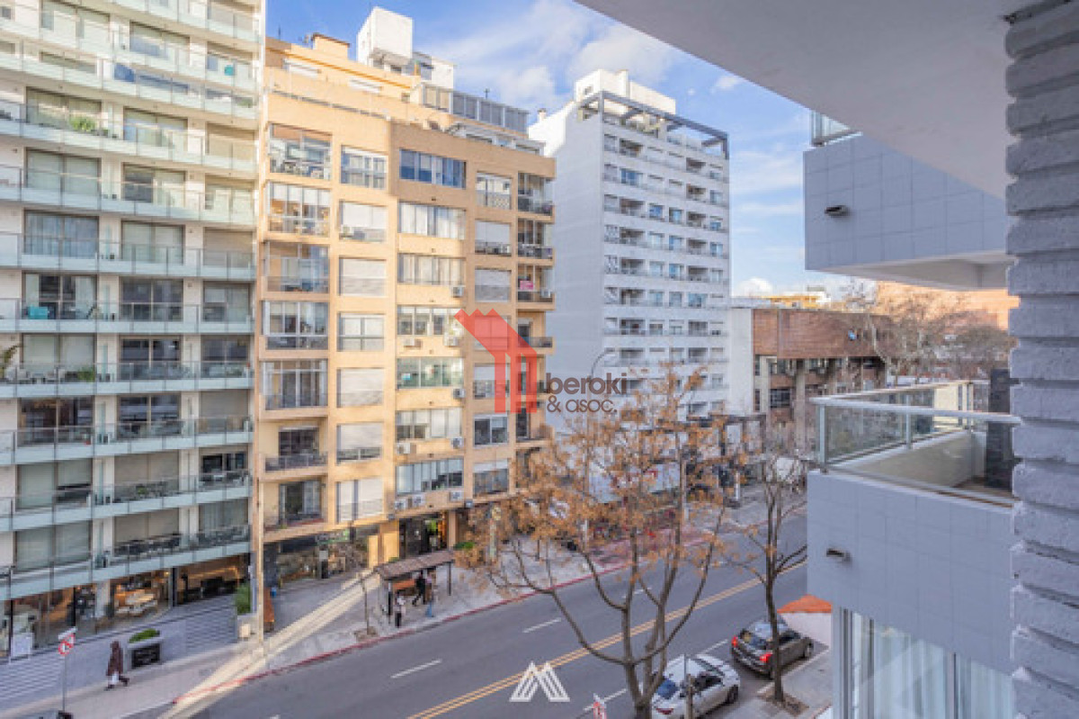 Apartamento ID.9 - Alquiler Apartamento Punta Carretas Con Cochera