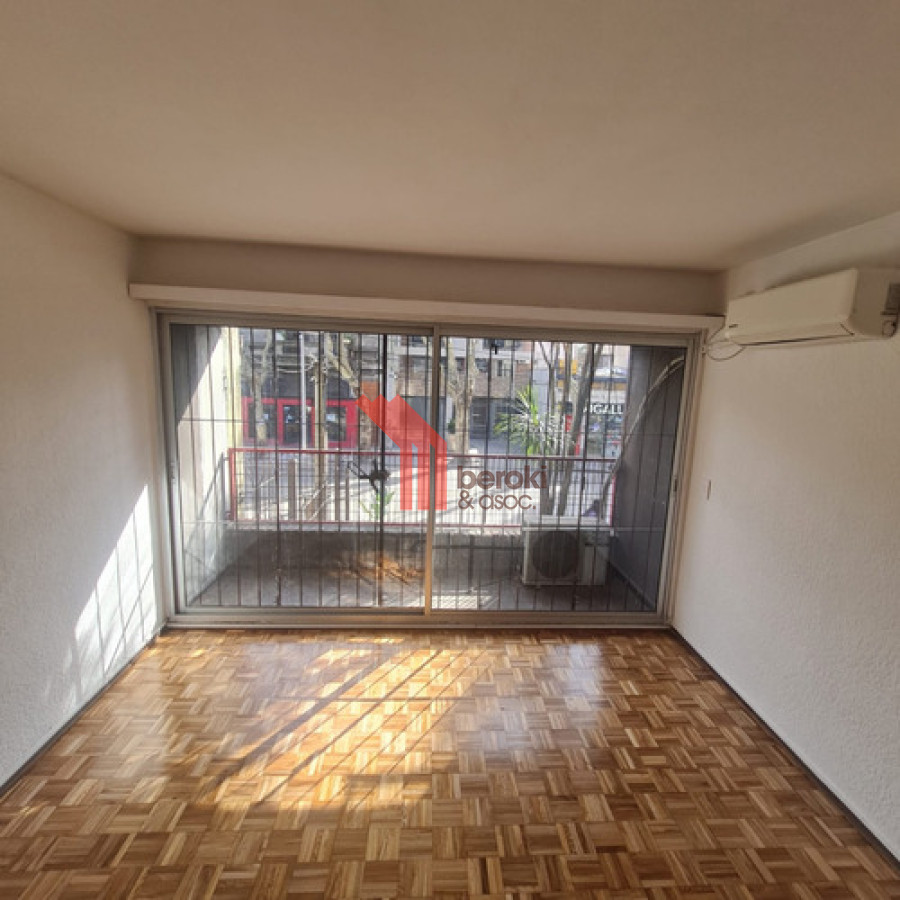 Apartamento ID.3 - Apartamento En Alquiler 3 Dormitorios 2 Baños En Pocitos