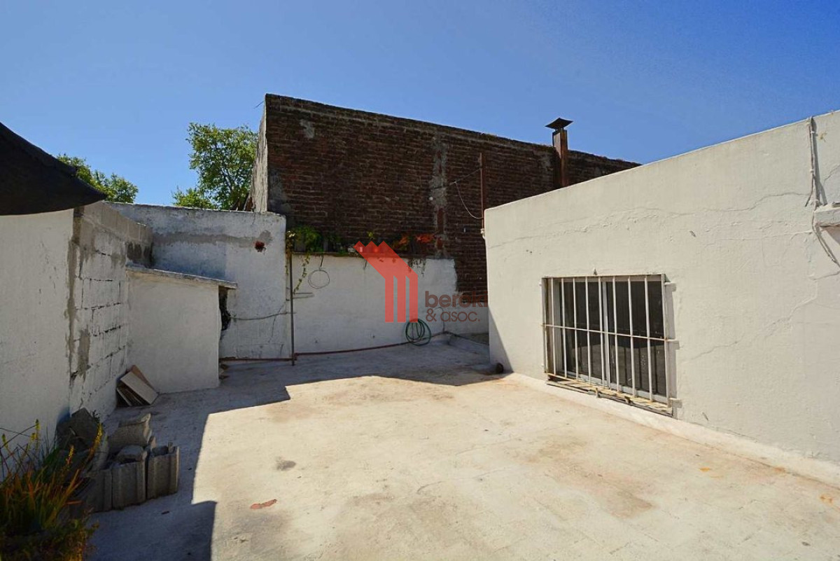 Apartamento ID.59 - Venta apartamento de 2 dormitorios más escritorio con patio , azotea CON RENTA