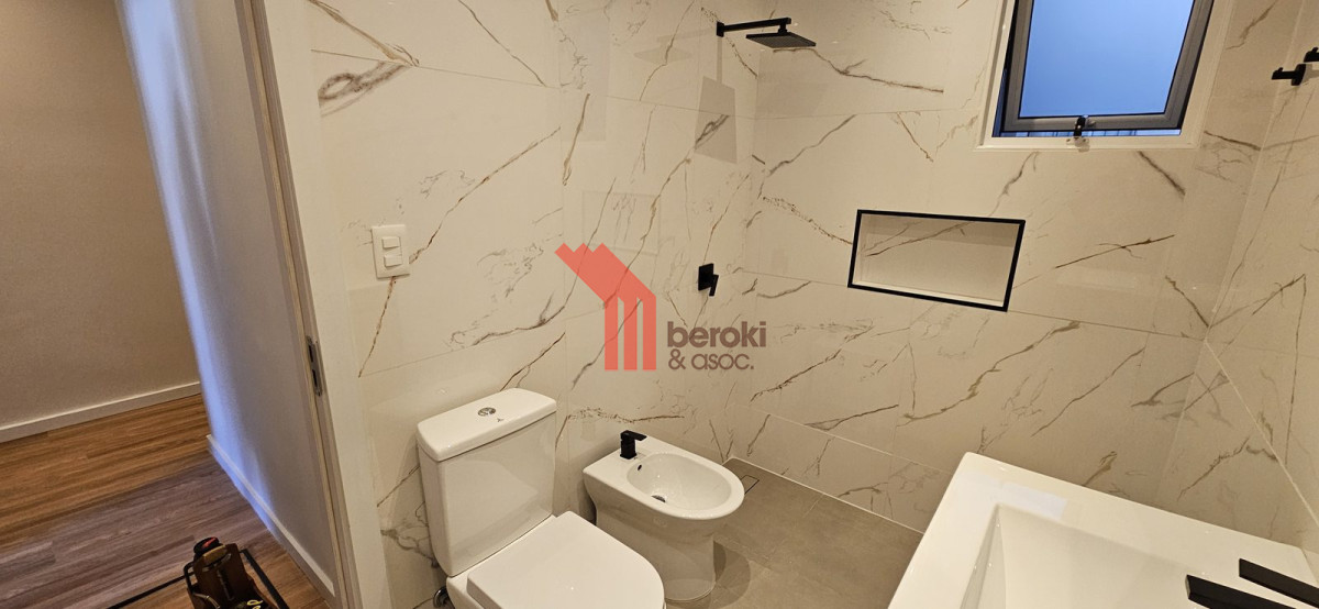 Apartamento ID.220 - Venta Apartamento 1 Dormitorio Parque Rodó Reciclado con Patio Montevideo
