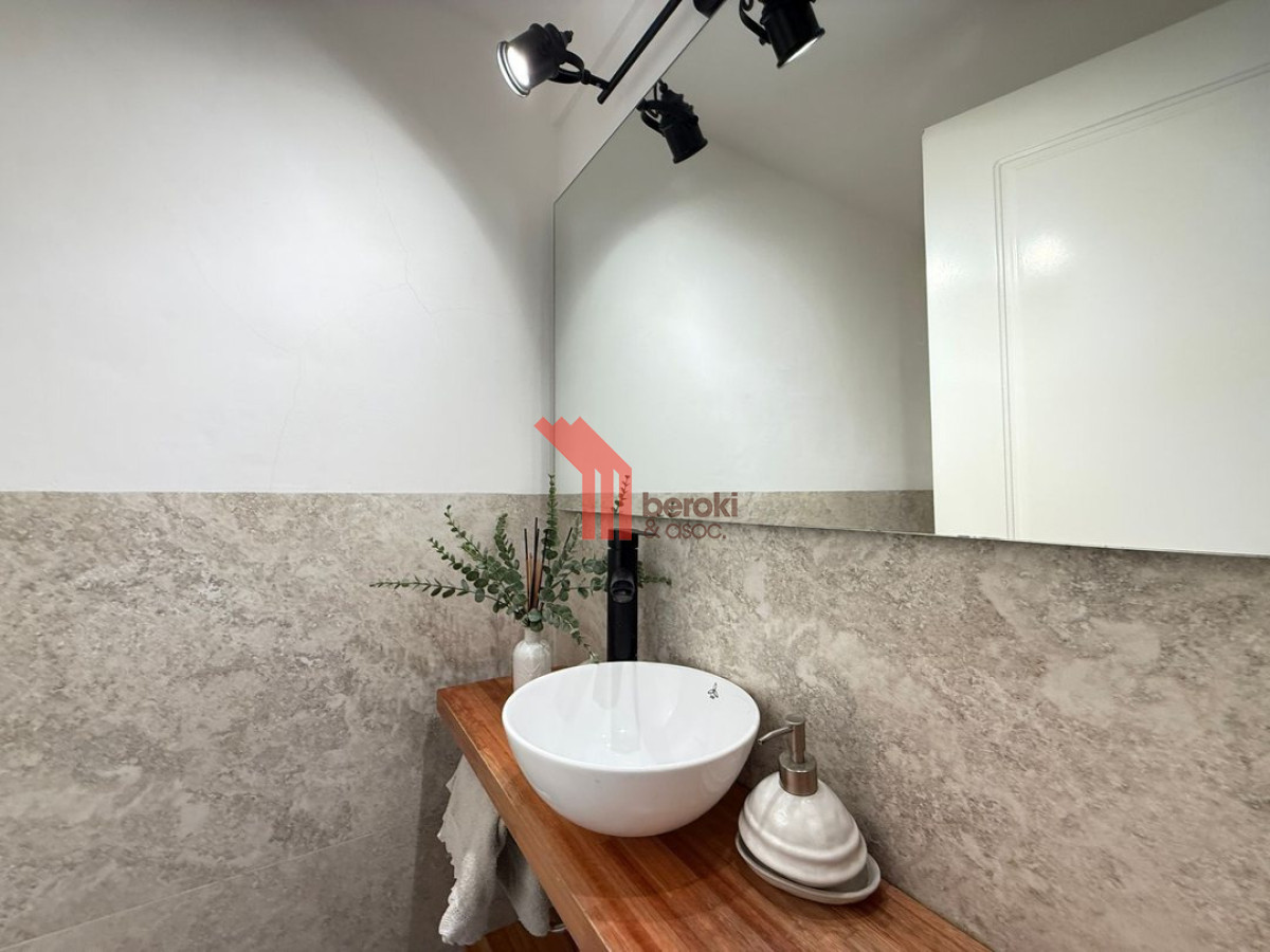 Apartamento ID.55 - Venta Parque Miramar apartamento 4 dormitorios + 2 baños+ cochera 