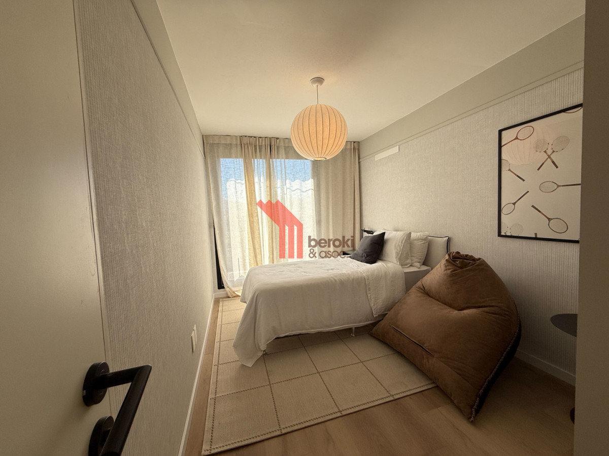 Apartamento ID.99 - VENTA APARTAMENTO 2D, BARRA DE CARRASCO PISO 1! 