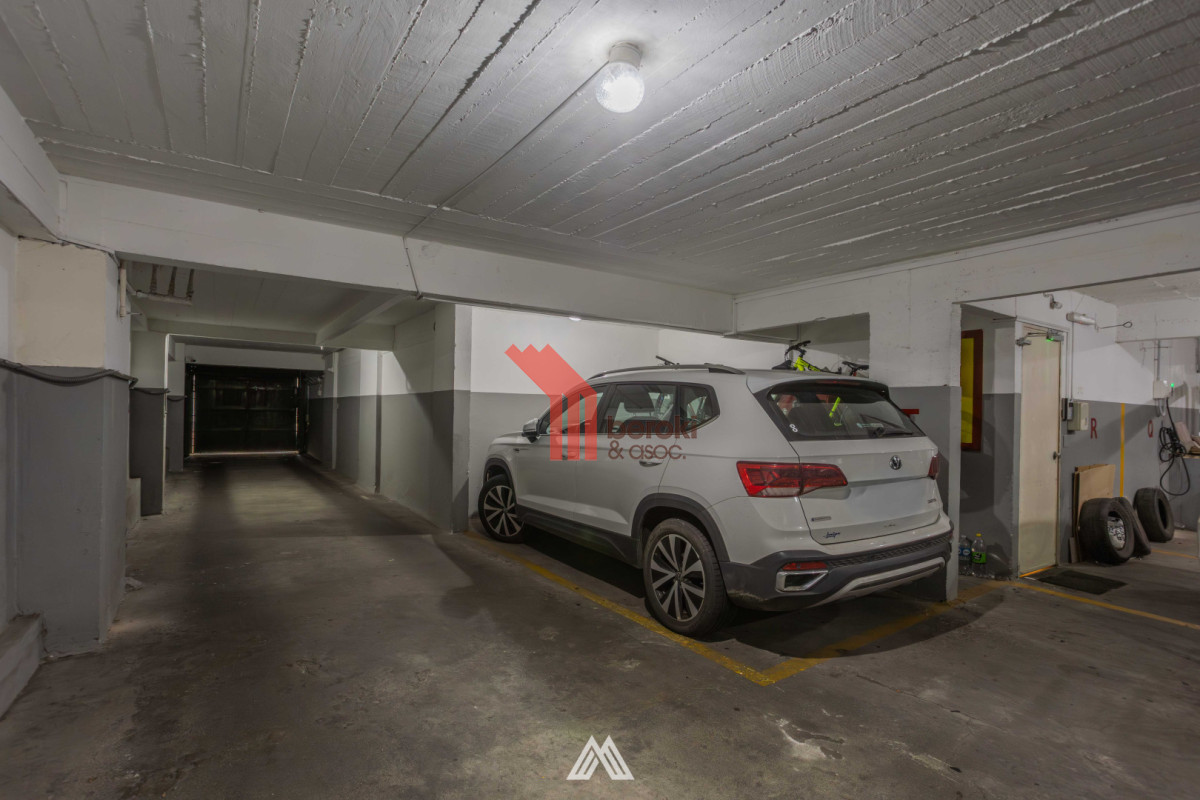 Apartamento ID.224 - Venta apartamento 4 dormitorios en Pocitos balcón, estar, terraza lavadero serv completo