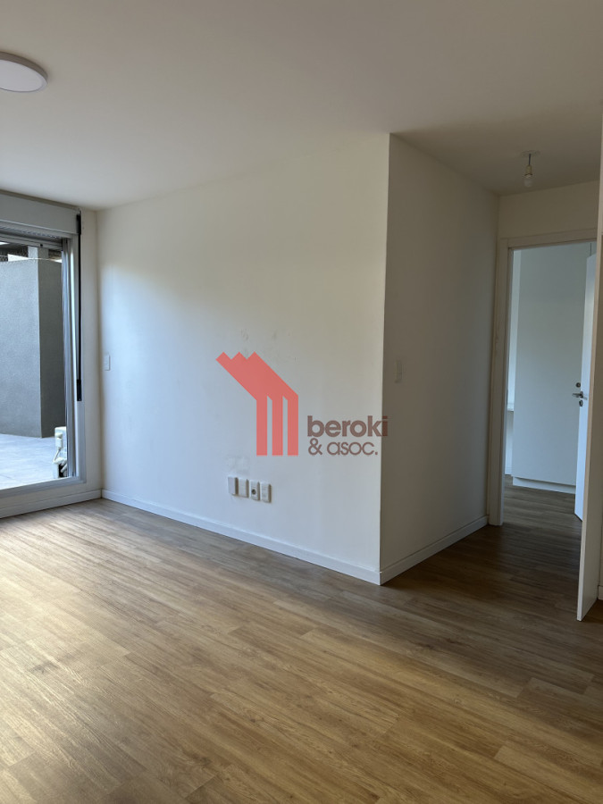 Apartamento ID.175 - Alquiler 1 dormitorio, Patio, Garaje . Tres cruces