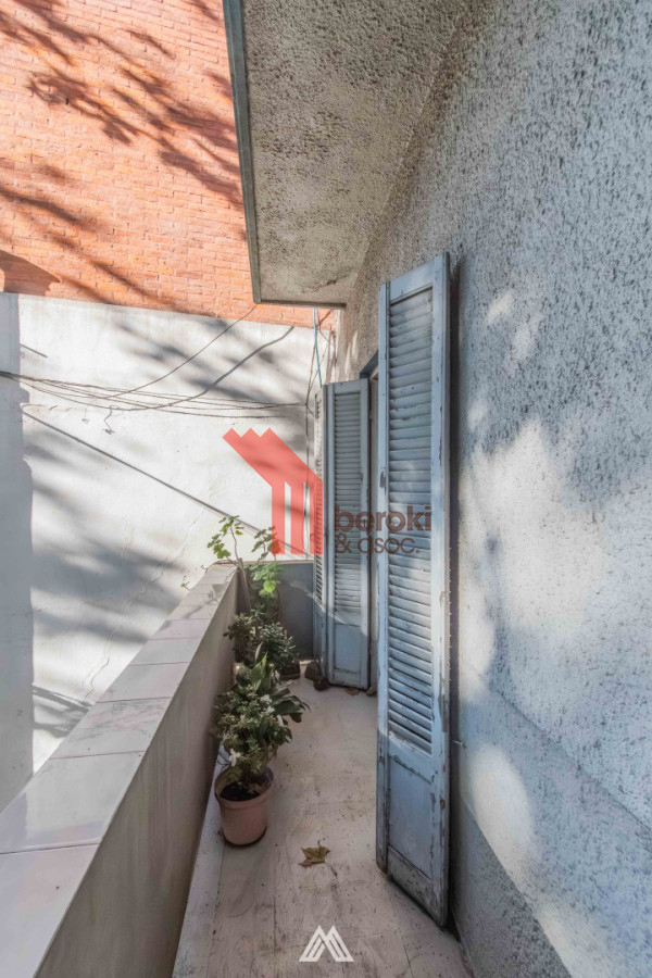 Apartamento ID.219 - Venta apartamento 3 dormitorios en Cordón balcón, patio, parrillero y azotea