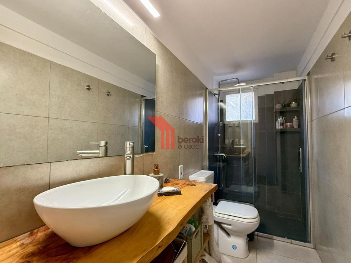 Apartamento ID.55 - Venta Parque Miramar apartamento 4 dormitorios + 2 baños+ cochera 