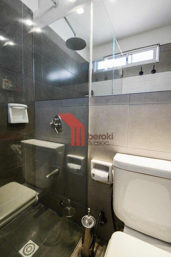 Apartamento ID.95 - Venta apto 2 dormitorios 2 baños y cochera en Pocitos