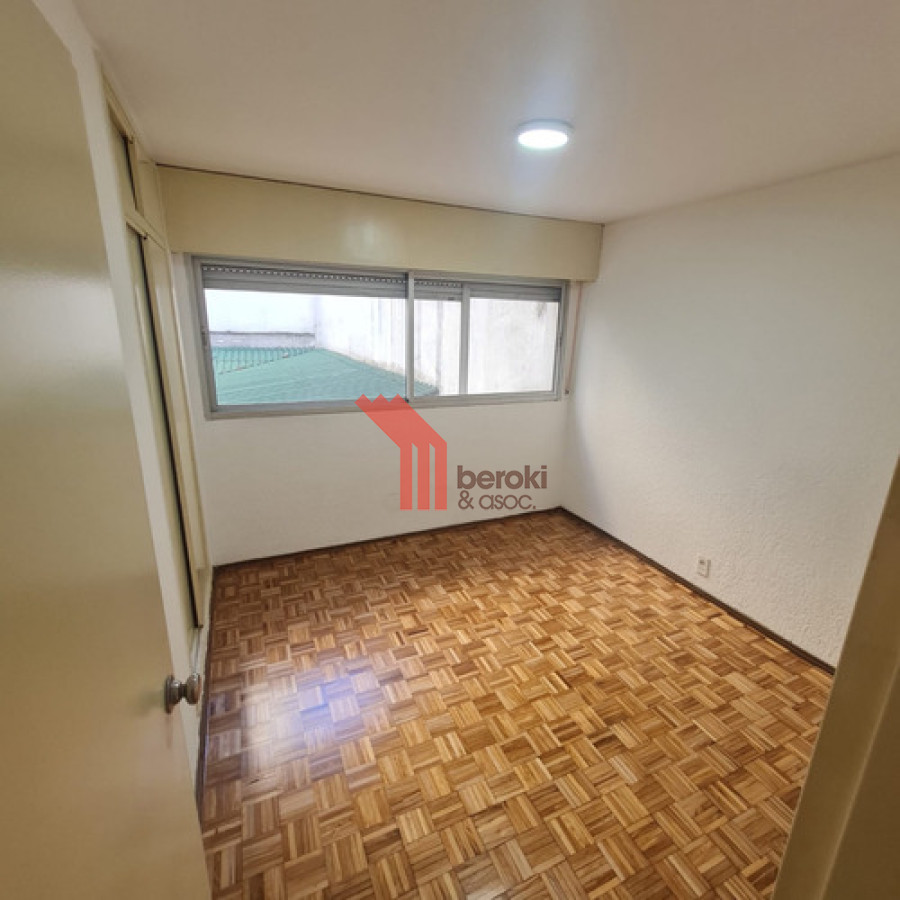 Apartamento ID.3 - Apartamento En Alquiler 3 Dormitorios 2 Baños En Pocitos