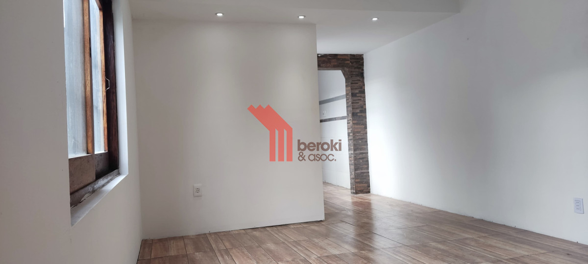 Casa ID.123 - Venta Casa 3 dormitorios + apartamento. Padrón único.  Cerrito de la Victoria.