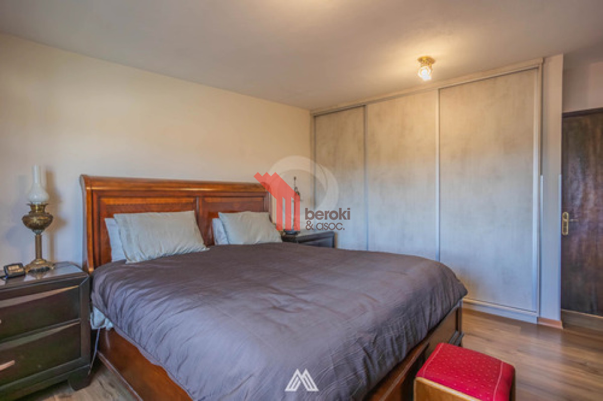 Casa ID.16 - Venta Casa 3 Dormitorios Barra De Carrasco Con Piscina Y 4 Cocheras