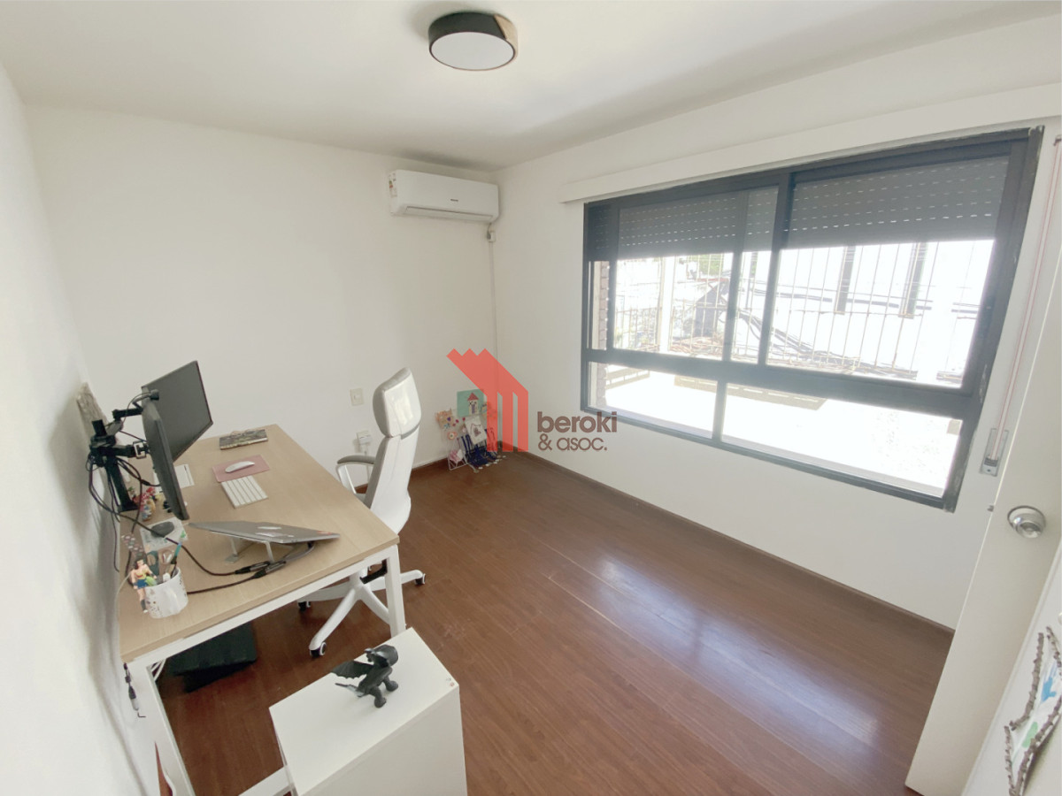 Casa ID.115 - Venta Casa Malvin 4 Dormitorios 3 Baños Garage