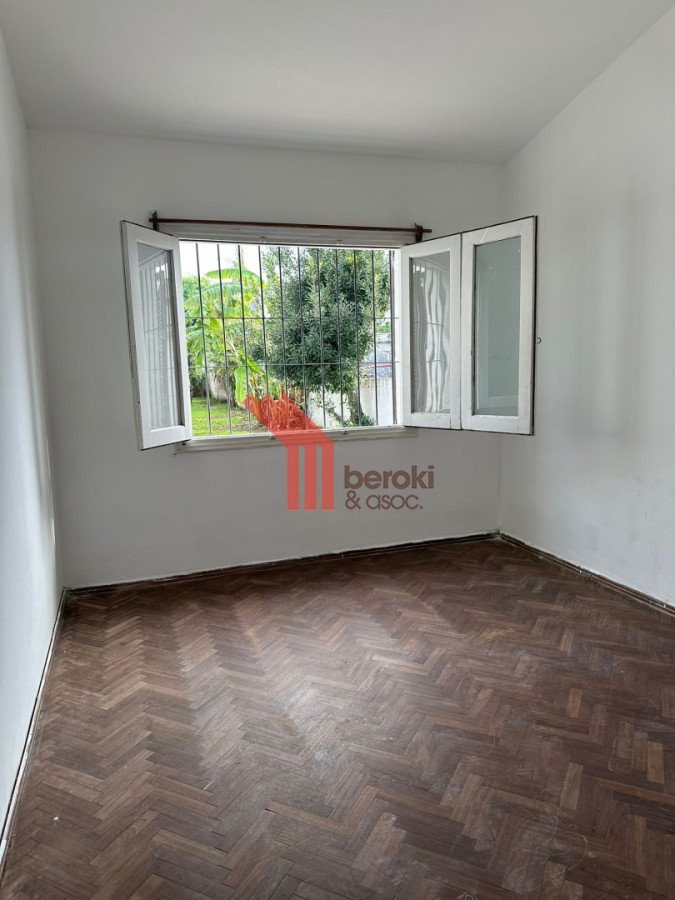 Casa ID.123 - Venta Casa 3 dormitorios + apartamento. Padrón único.  Cerrito de la Victoria.