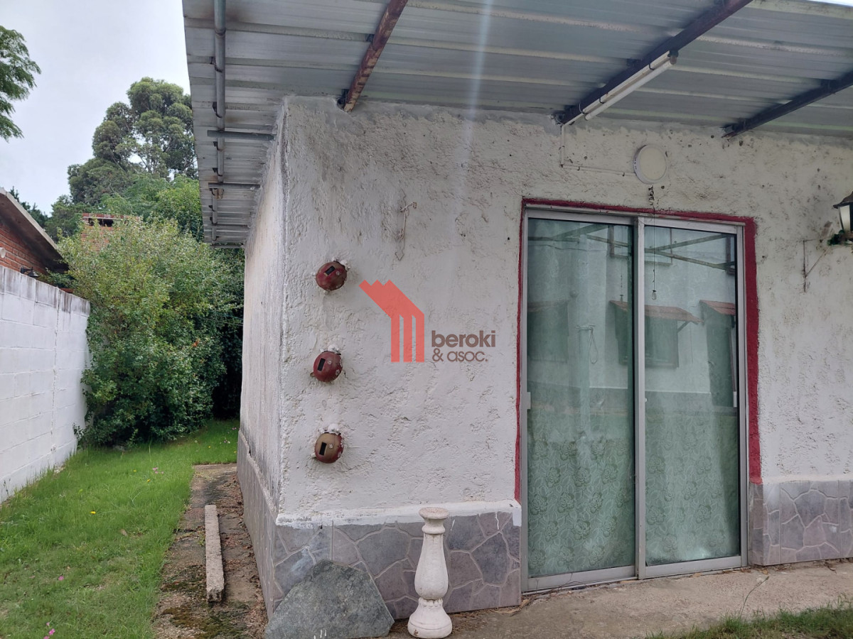 Casa ID.196 - Venta Casa 4 dormitorios, 2 baños, Santa Ana, Canelones