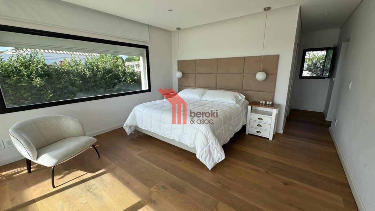 Casa ID.193 - Casa de 4 dormitorios sobre lago en Viñedos de la Tahona - 1.497 m² de terreno