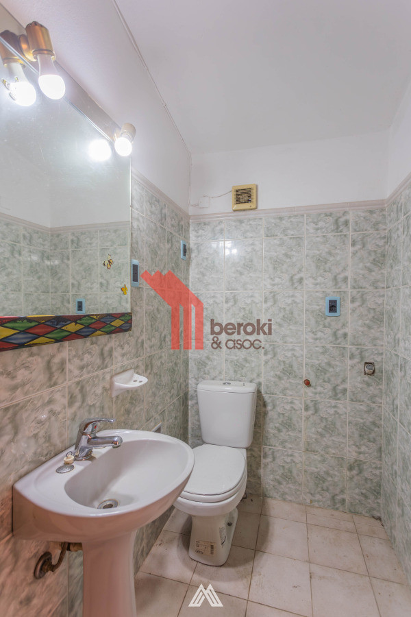 Casa ID.104 - Alquiler Casa Punta Gorda 4 Dormitorios Jardín Piscina Y Barbacoa