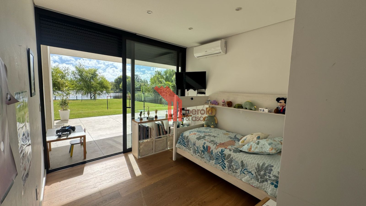 Casa ID.193 - Casa de 4 dormitorios sobre lago en Viñedos de la Tahona - 1.497 m² de terreno