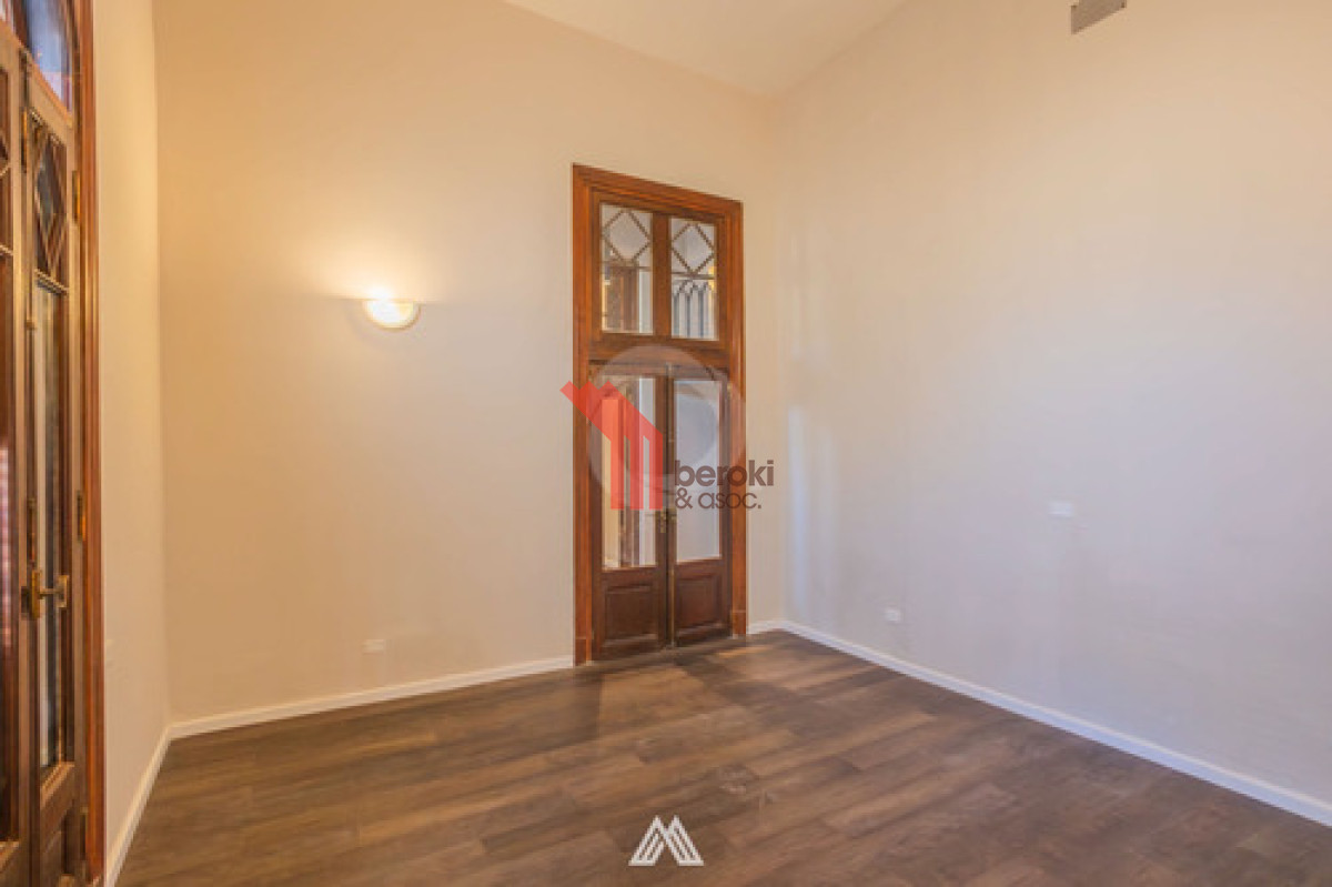 Casa ID.14 - Venta Casa 3 Dormitorios 4 Baños Barrio Sur Parrillero Y Azotea