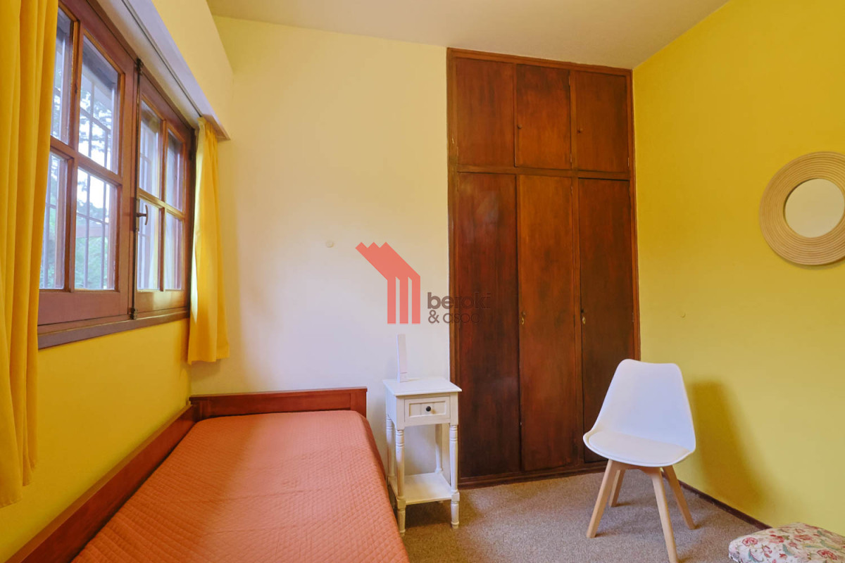 Casa ID.244 - Venta casa de 3 dormitorios y altillo en Carrasco Sur