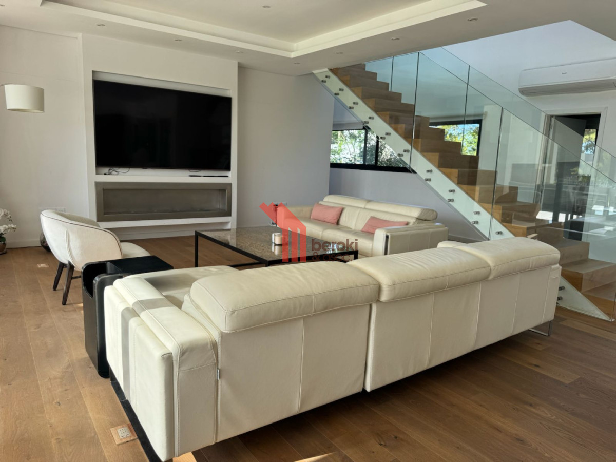 Casa ID.193 - Casa de 4 dormitorios sobre lago en Viñedos de la Tahona - 1.497 m² de terreno