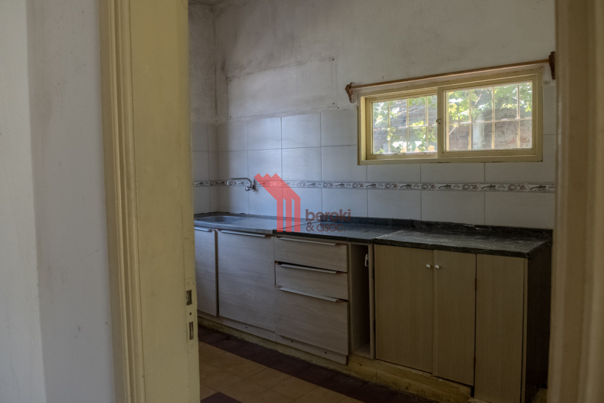 Casa ID.138 - Venta Casa 2 dormitorios, gge, Gran Terreno 636 m2. Carrasco Norte.