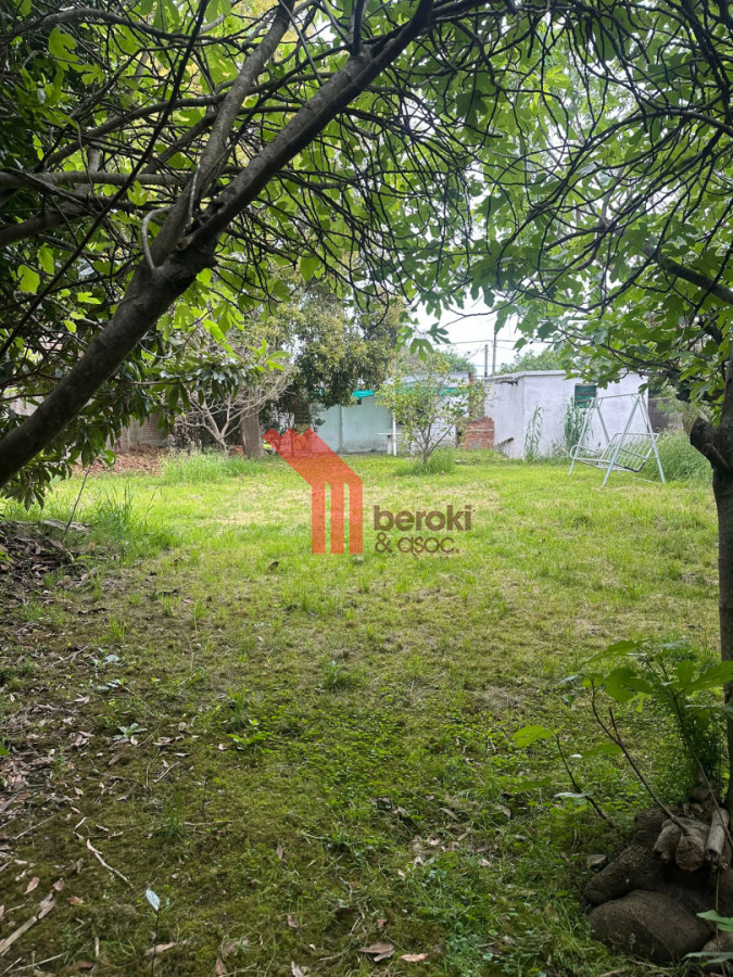 Casa ID.138 - Venta Casa 2 dormitorios, gge, Gran Terreno 636 m2. Carrasco Norte.