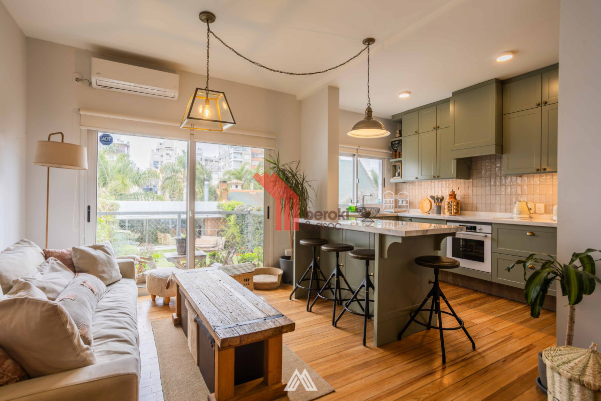 Casa ID.281 - Venta Casa 3 dormitorios Punta Carretas fondo barbacoa y estudio con sala de espera
