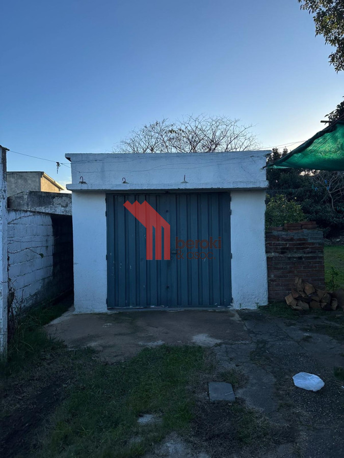 Casa ID.93 - Venta Casa 2 dormitorios. Carrasco Norte, Amplio terreno 636 m2