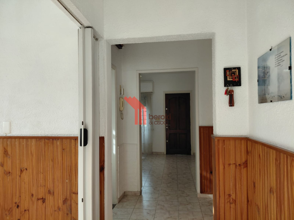 Casa ID.226 - Venta casa 3 dormitorios, 2 baños, mas monoambiente, Colon
