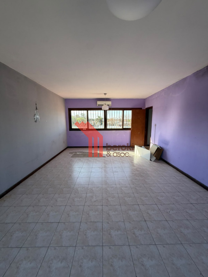 Casa ID.266 - VENTA CASA PADRON UNICO SOLYMAR SUR 4 DORMITORIOS 2 BAÑOS 