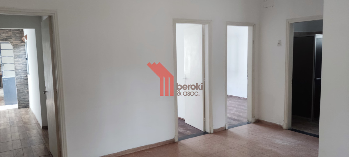 Casa ID.123 - Venta Casa 3 dormitorios + apartamento. Padrón único.  Cerrito de la Victoria.