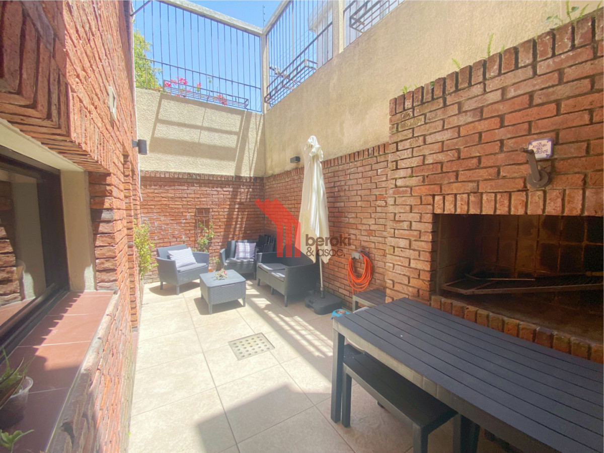 Casa ID.115 - Venta Casa Malvin 4 Dormitorios 3 Baños Garage