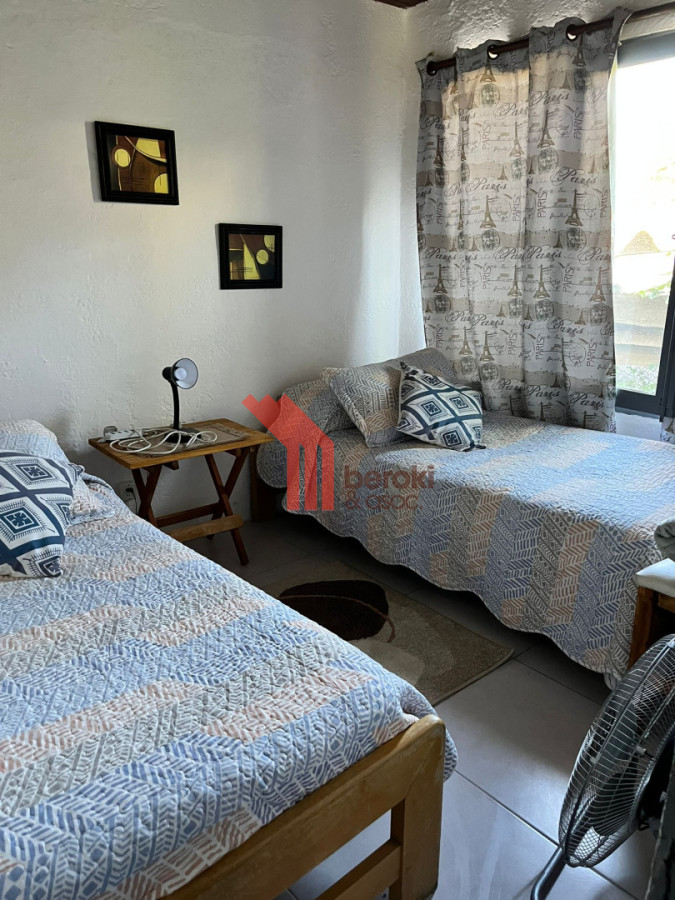 Casa ID.233 - Venta casa 3 dormitorio y cabaña al fondo, Costa Azul, Rocha