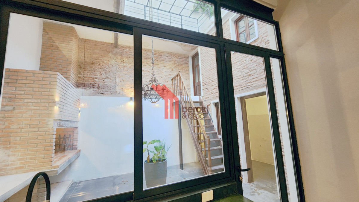 Casa ID.106 - Casa Venta 4 Dormitorios Padrón Único Palermo 