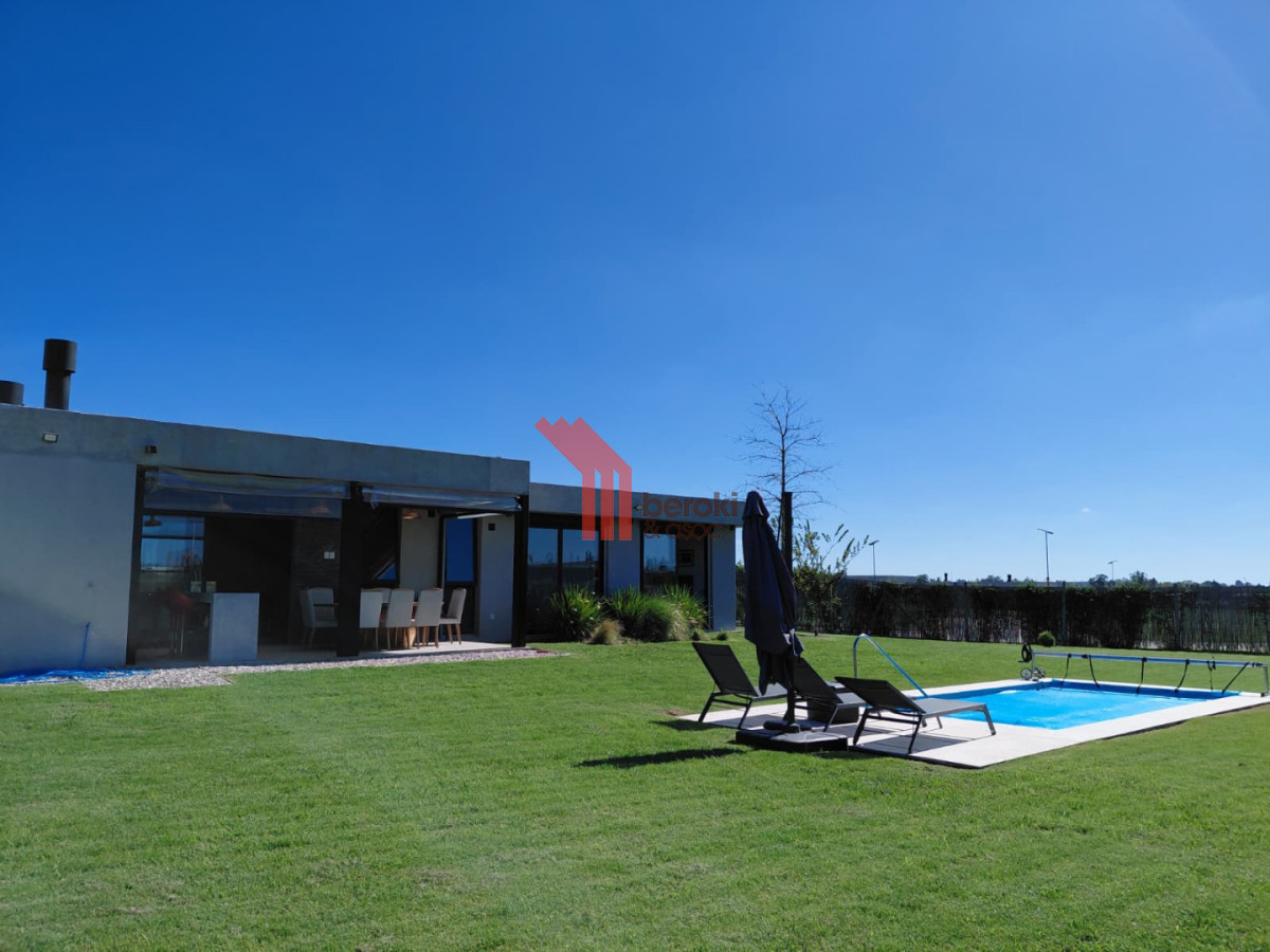 Casa ID.154 - Venta casa en La Juana, 3 dormitorios, 2 baños, piscina climatizada