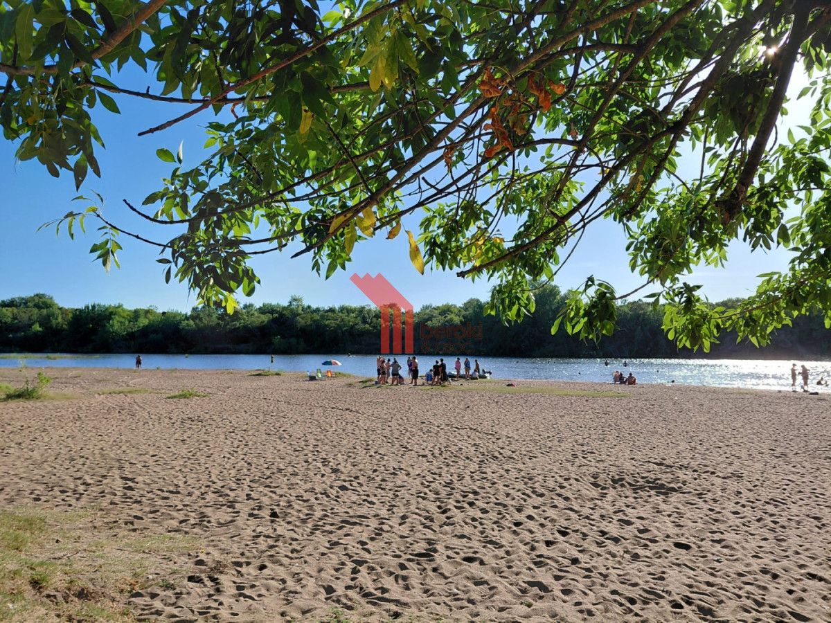 Casa ID.142 - Venta casa 2 dormitorios Aguas Corrientes