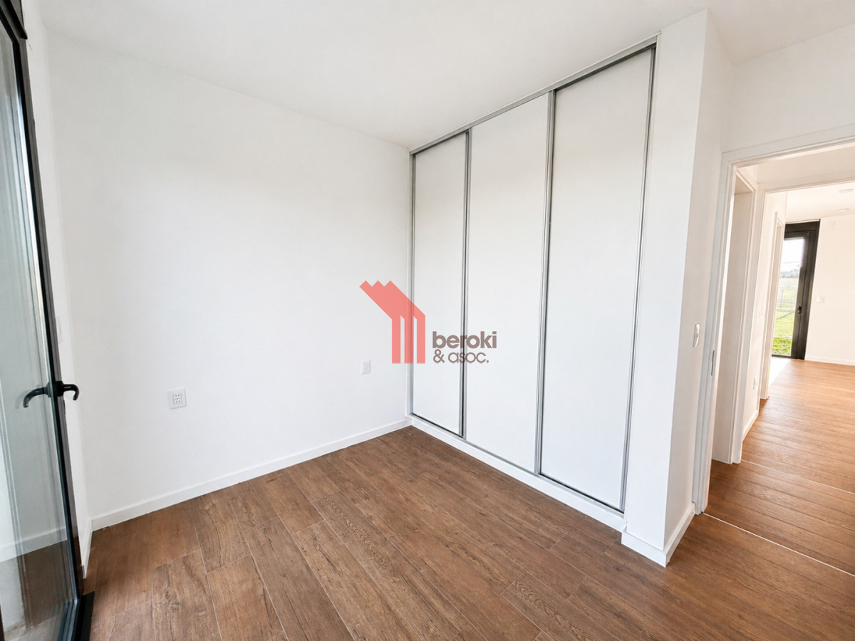 Casa ID.213 - Venta Casa 3 Dormitorios La Juana Piscina Paneles Solares y Barbacoa
