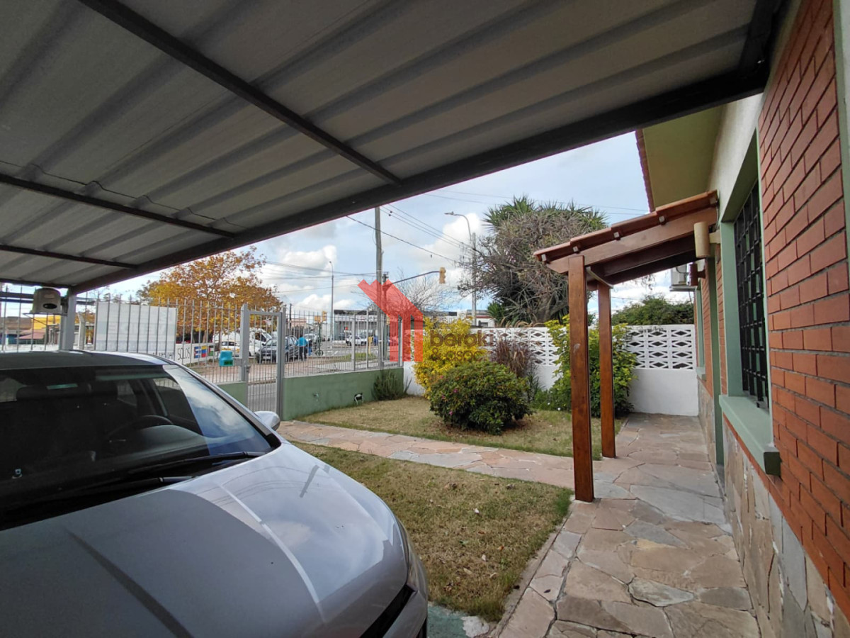 Casa ID.226 - Venta casa 3 dormitorios, 2 baños, mas monoambiente, Colon