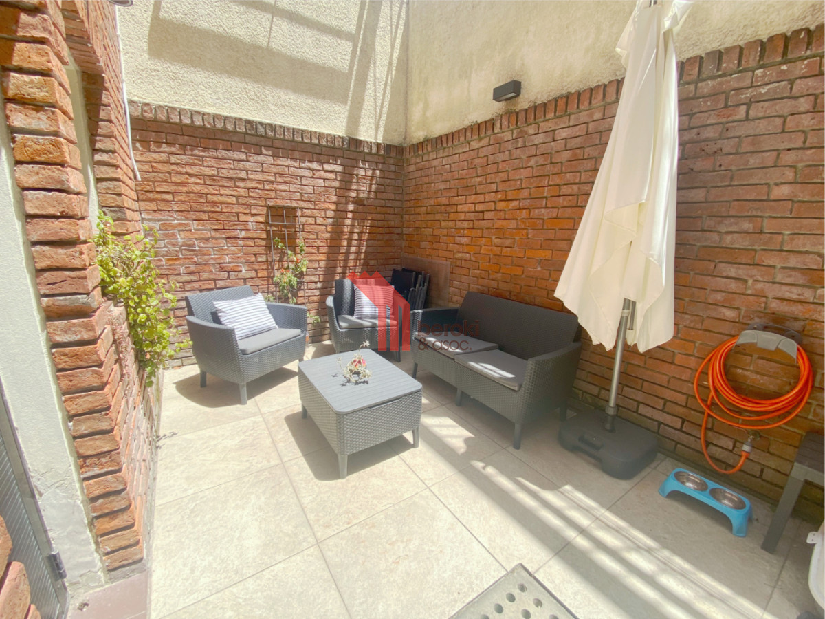 Casa ID.115 - Venta Casa Malvin 4 Dormitorios 3 Baños Garage