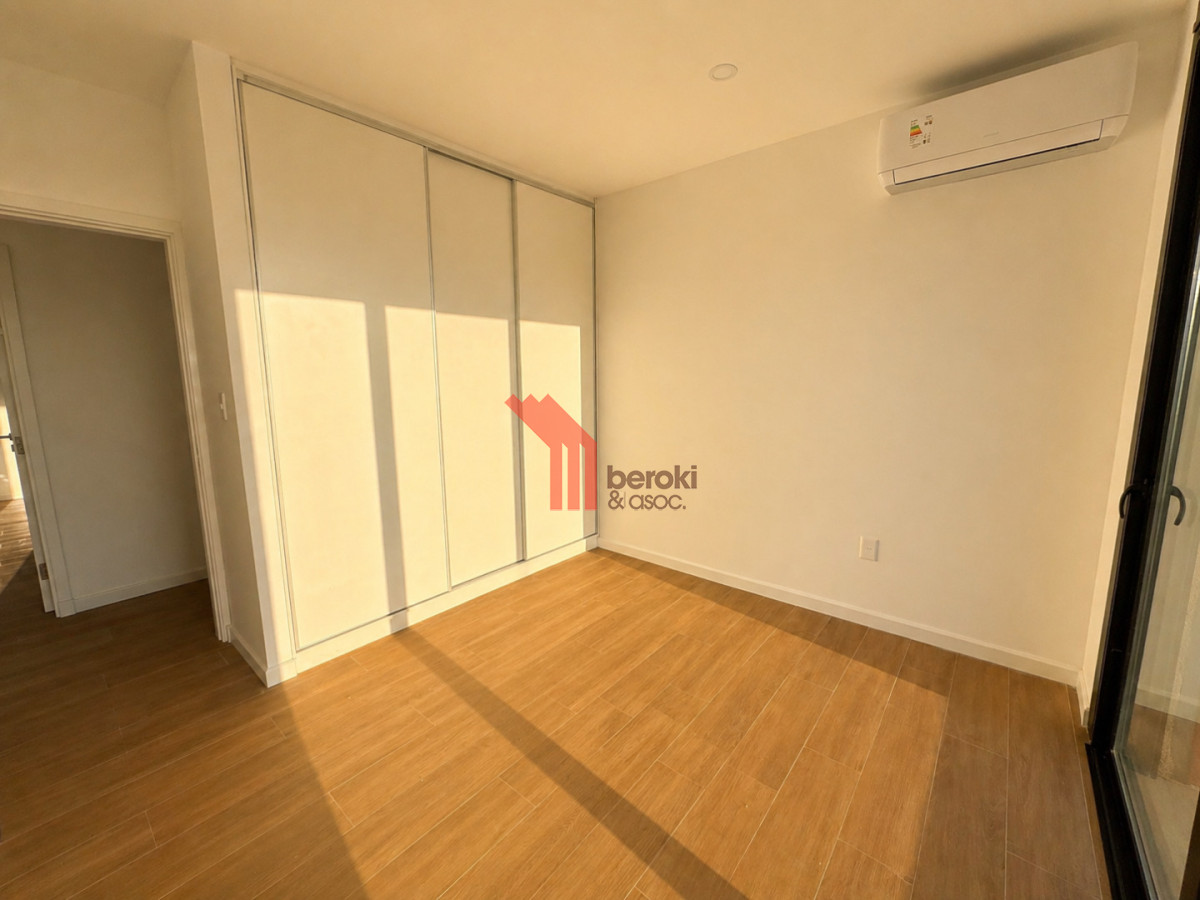 Casa ID.214 - Venta Casa 3 Dormitorios en La Juana con Piscina Barbacoa y Excelente Orientación