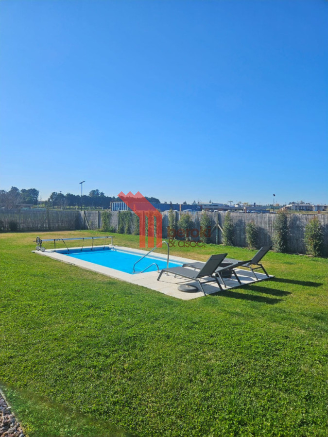 Casa ID.154 - Venta casa en La Juana, 3 dormitorios, 2 baños, piscina climatizada