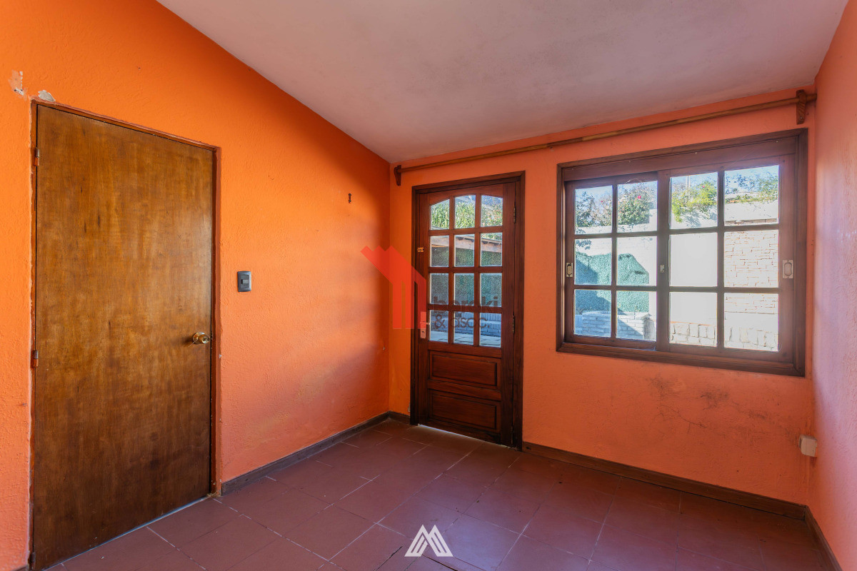 Casa ID.24 - Alquiler Casa Punta Gorda 4 Dormitorios Jardín Piscina Y Barbacoa