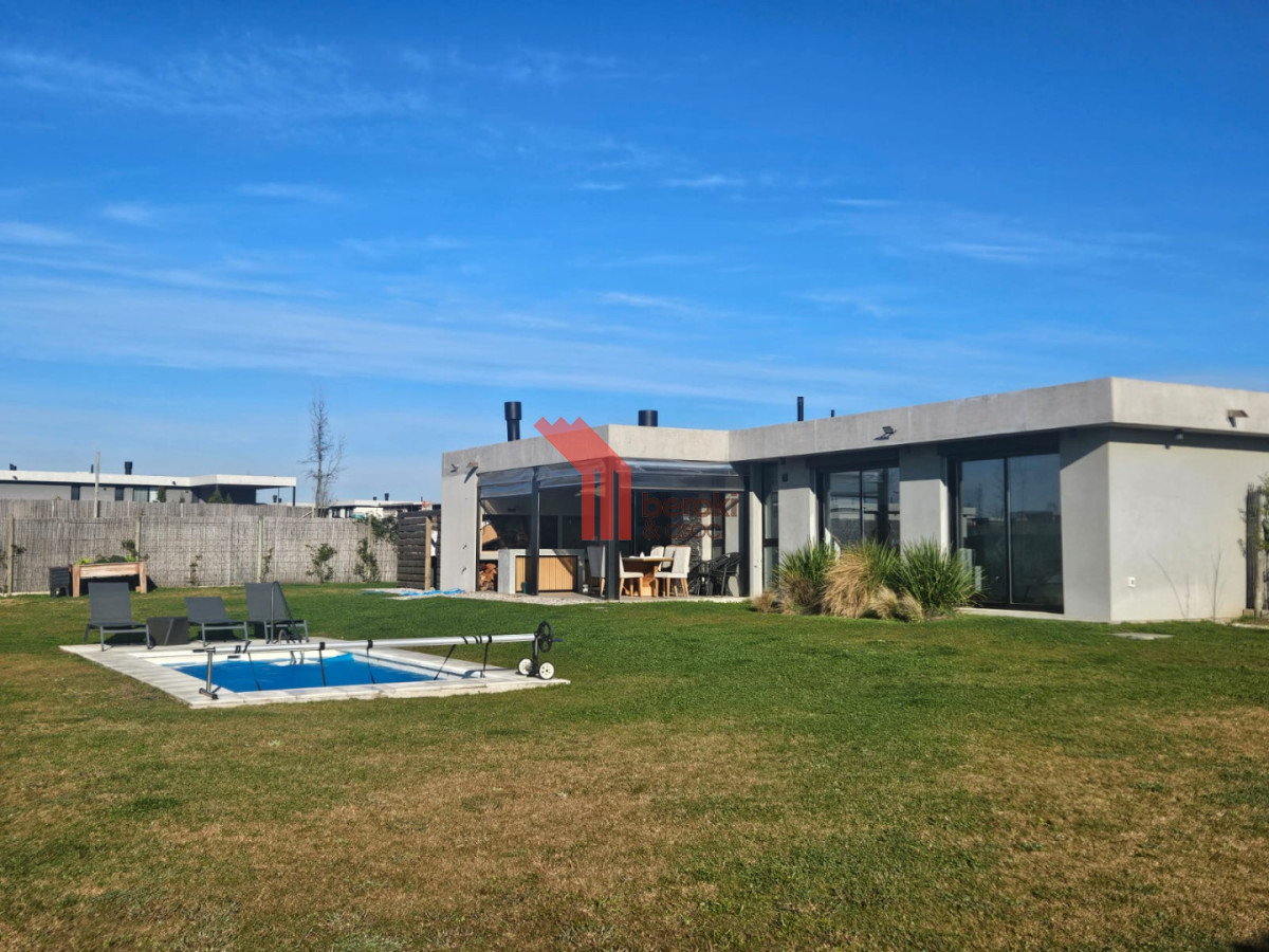 Casa ID.154 - Venta casa en La Juana, 3 dormitorios, 2 baños, piscina climatizada