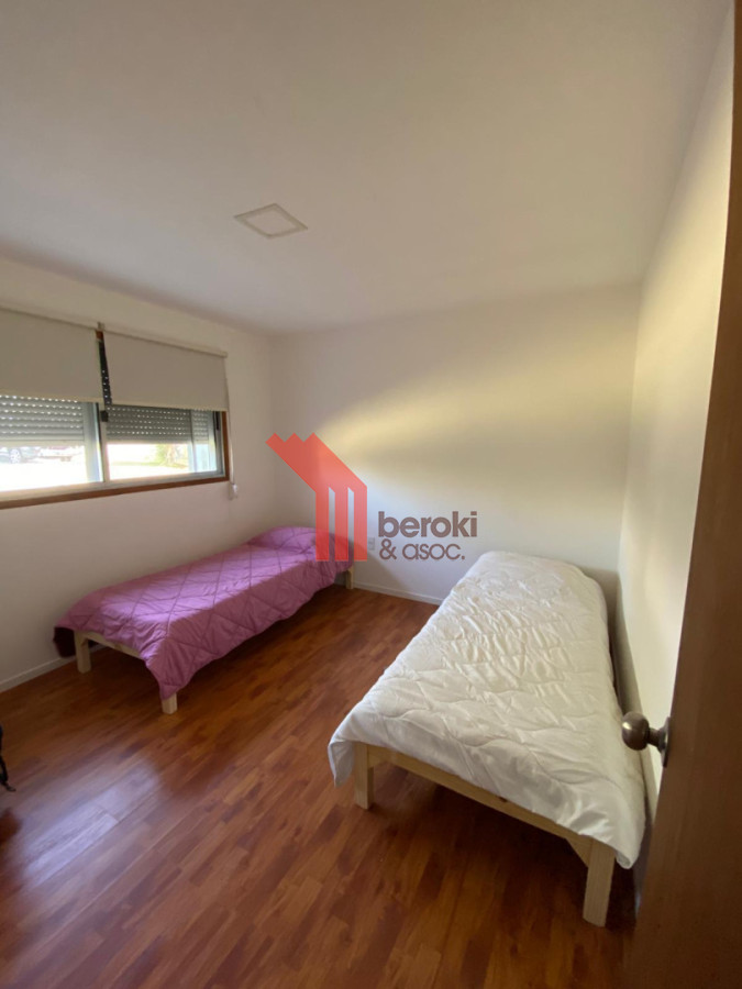 Casa ID.310 - Venta casa 4 dormitorios, Mercedes, Soriano