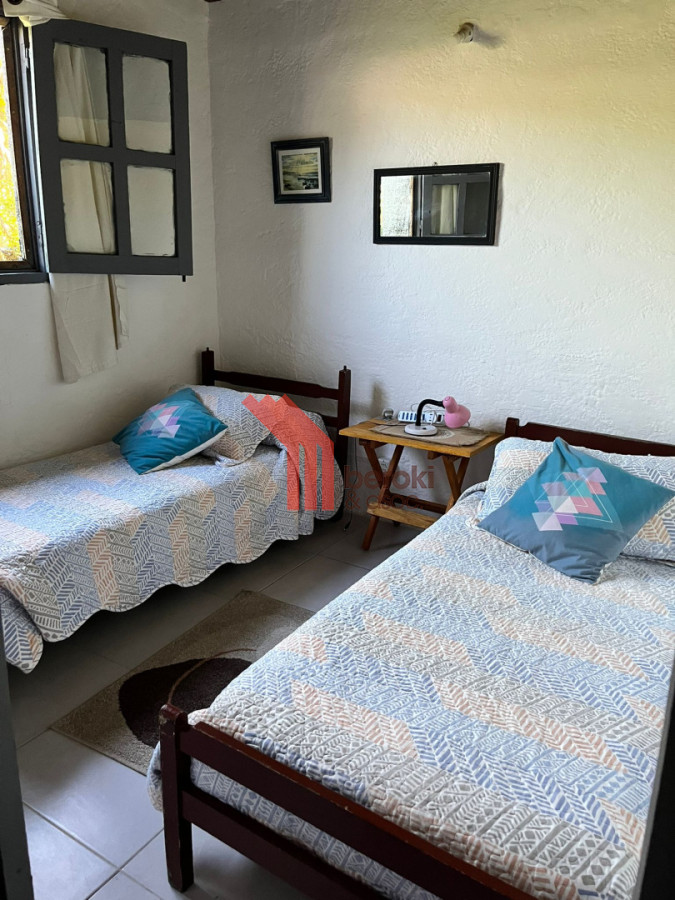 Casa ID.233 - Venta casa 3 dormitorio y cabaña al fondo, Costa Azul, Rocha